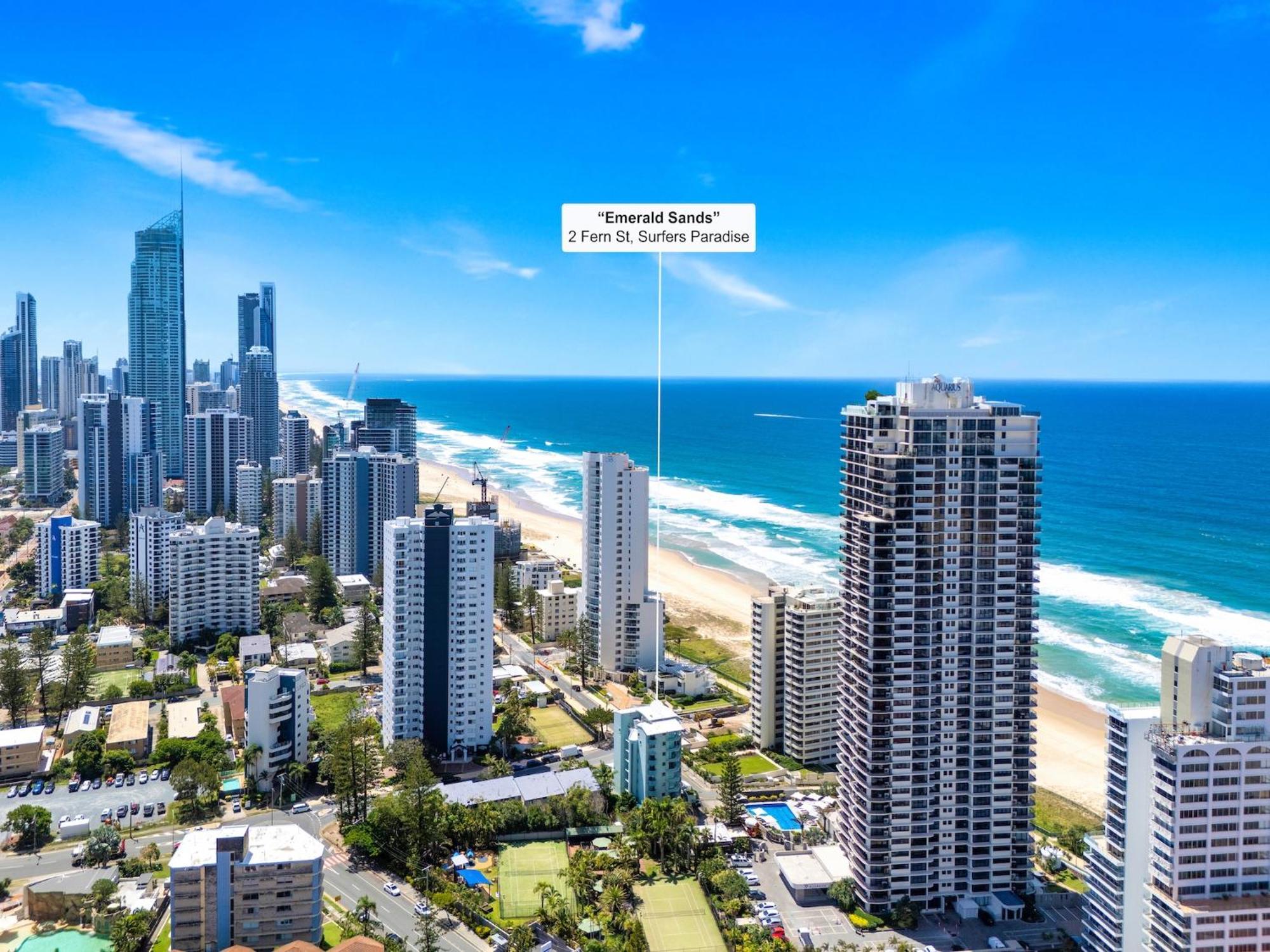 Emerald Sands Holiday Apartments Surfers Paradise Exterior photo