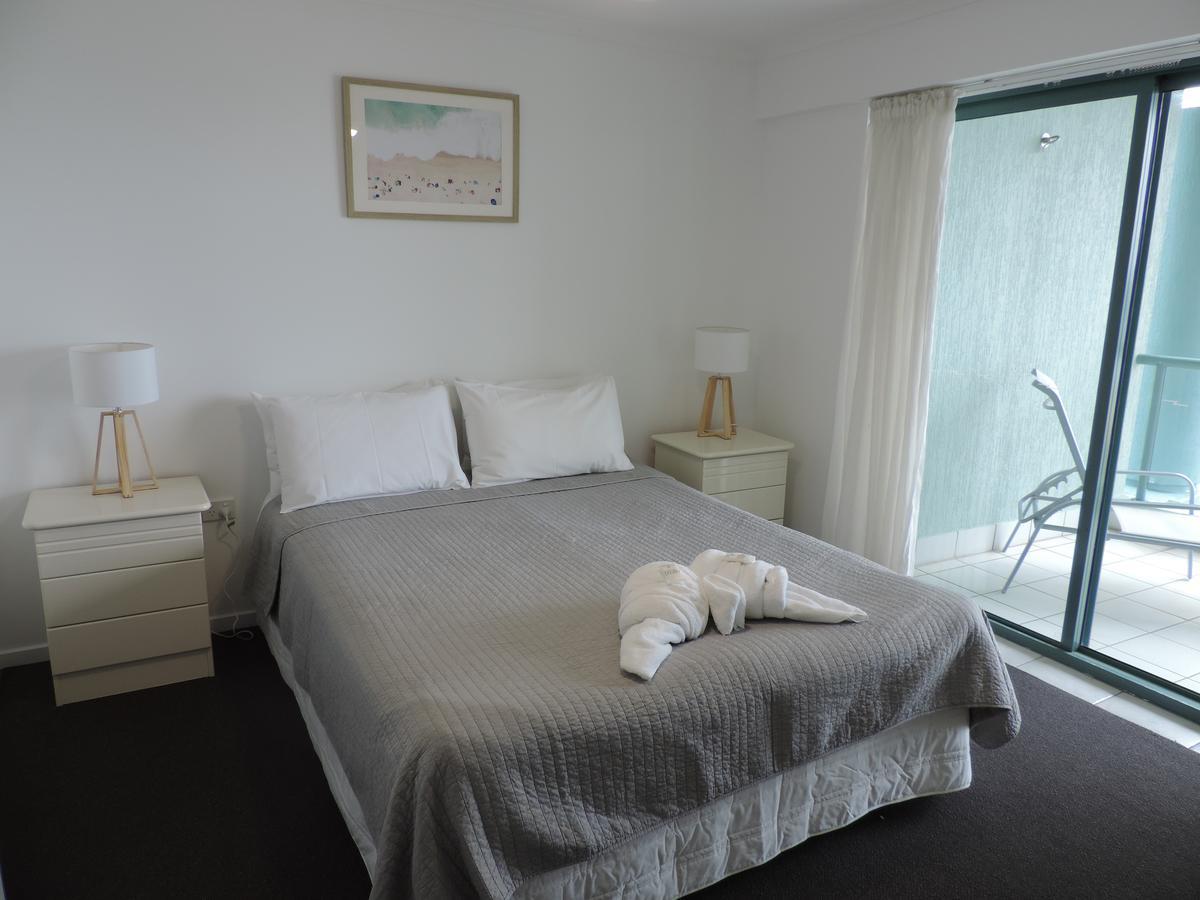Emerald Sands Holiday Apartments Surfers Paradise Exterior photo