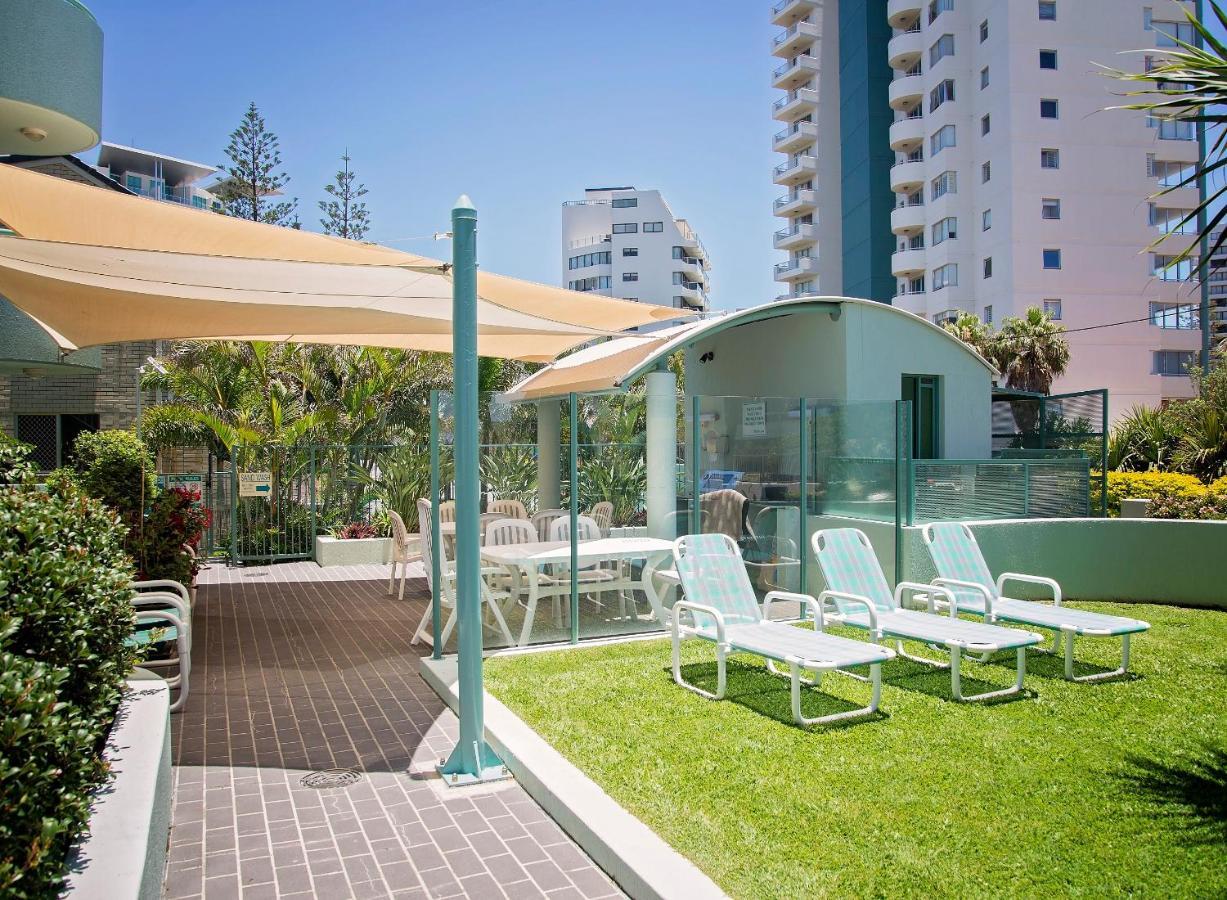 Emerald Sands Holiday Apartments Surfers Paradise Exterior photo